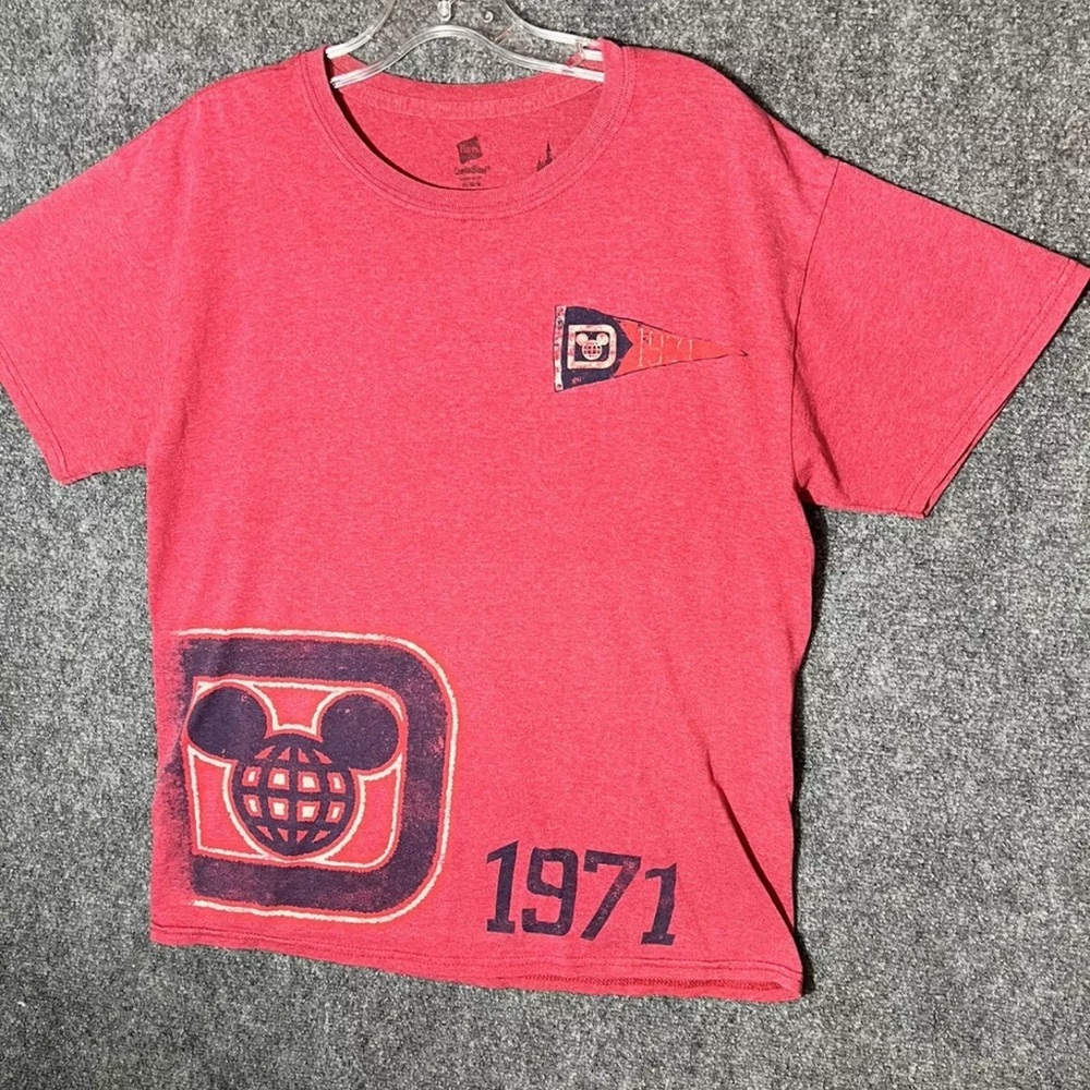 Disney Parks Men's Medium Mickey Mouse Logo 1971 Short Sleeve Graphic T Shirt